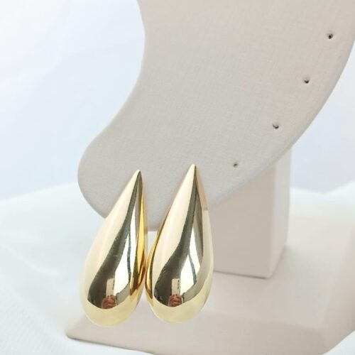 Brinco Gota Longo Liso B.Ouro