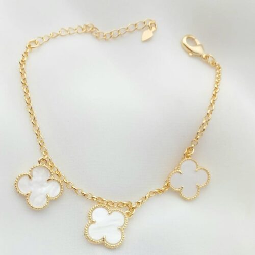 Pulseira com Pingente Trevo Madre Pérola B. Ouro